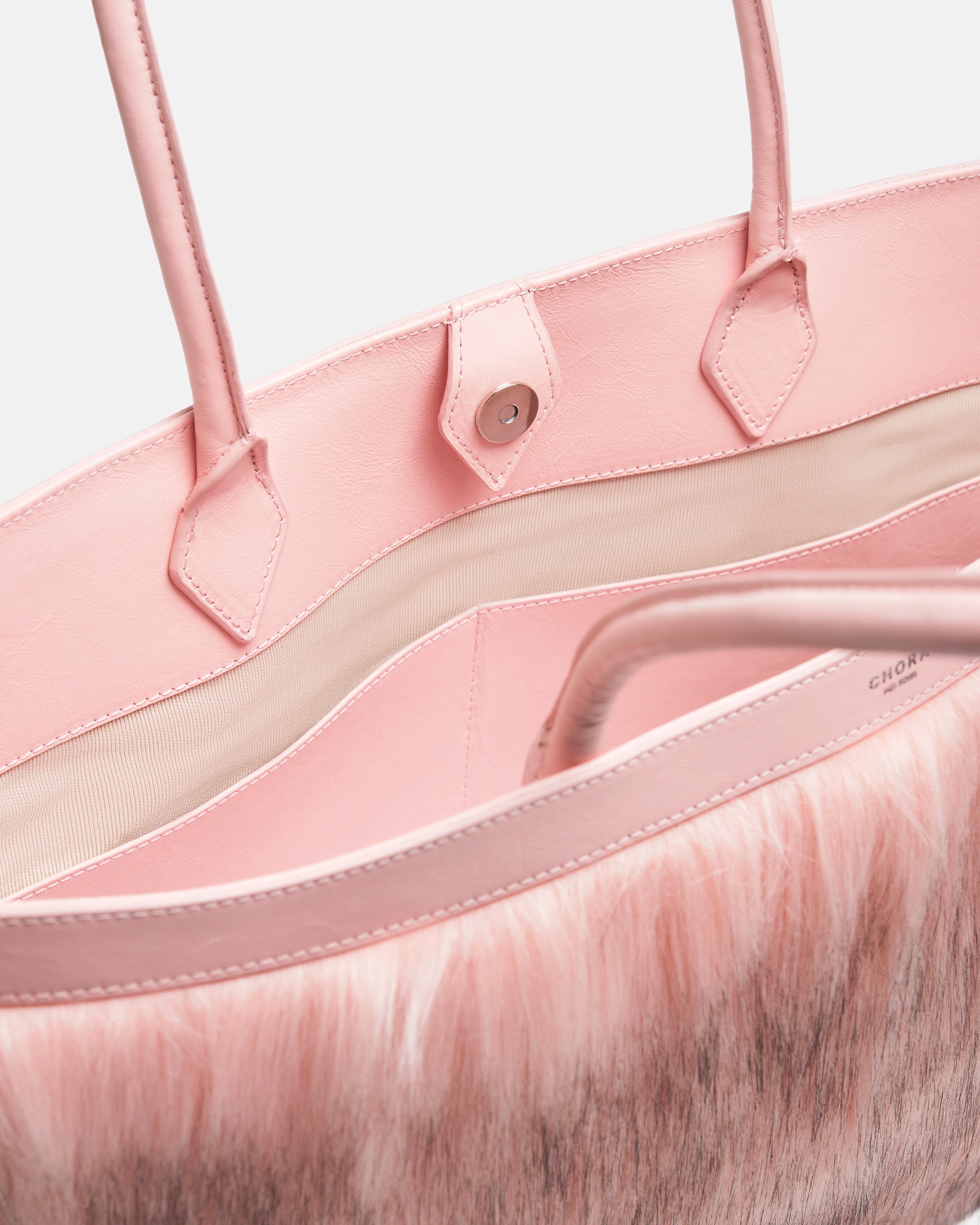 Gaia - Faux Fur Pink